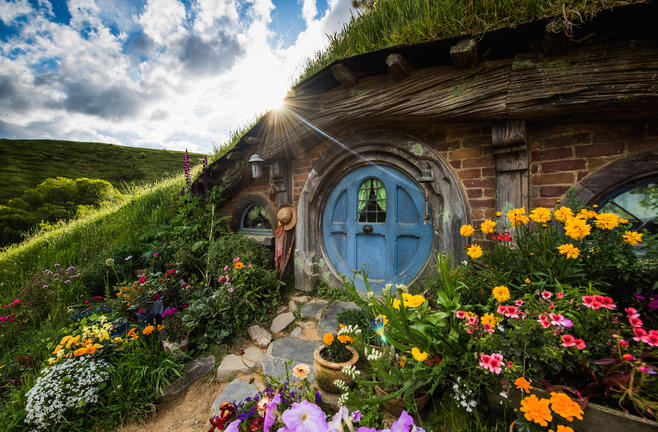 Hobbiton™MovieSetTourshttps://www.hobbitontours.com/