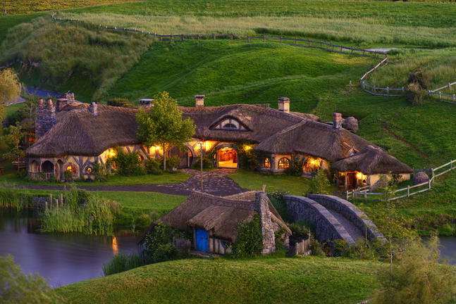 Hobbiton™MovieSetTourshttps://www.hobbitontours.com/