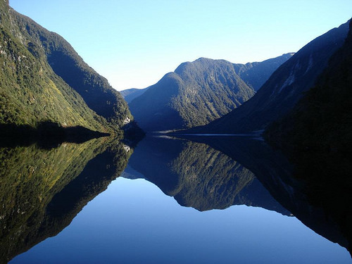 doubtful sound overnight cruise at sunset
